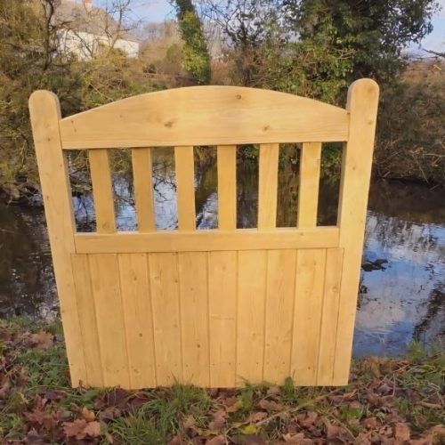 Hand made bespoke garden gate nationwide delivery